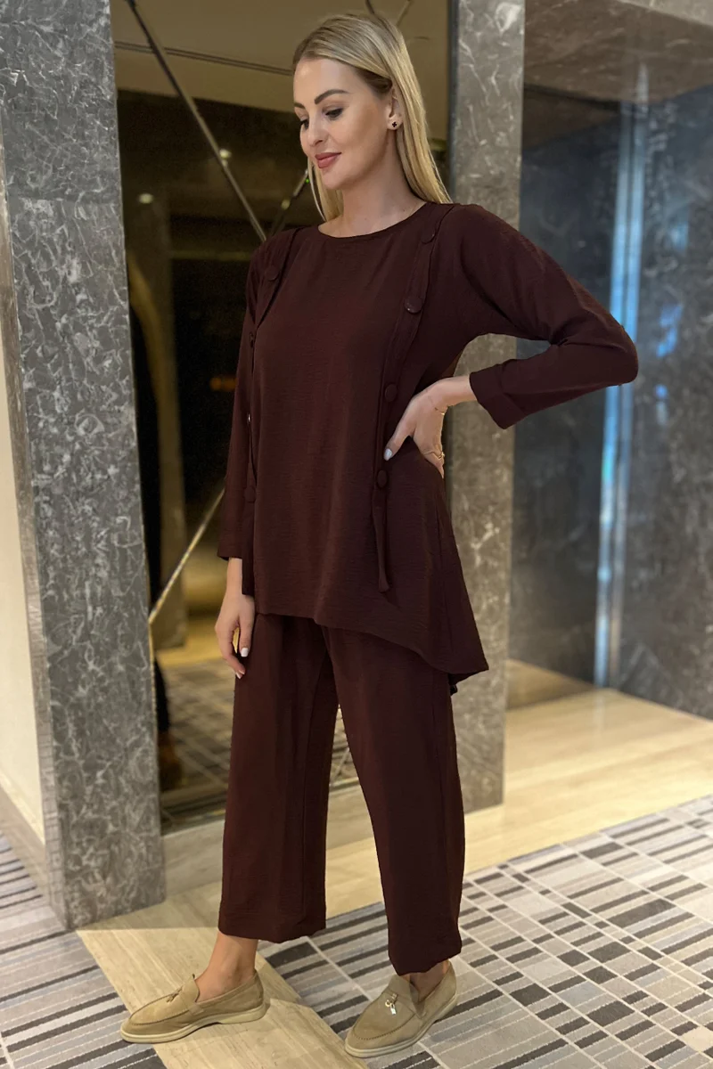 Moistreet  Crew Neck Button Detailed To & Pants Set for Women | Best Price UAE