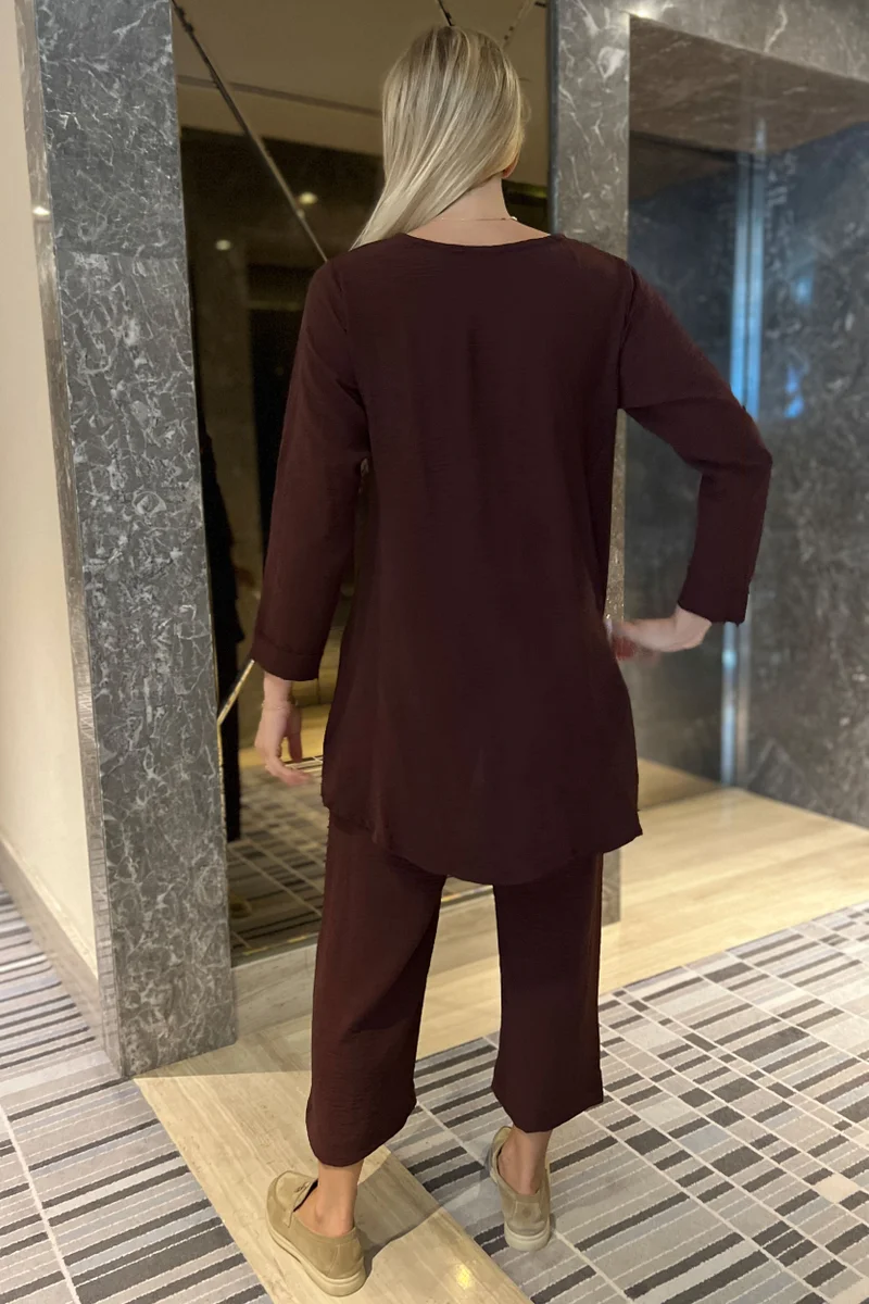 Moistreet  Crew Neck Button Detailed To & Pants Set for Women | Best Price UAE