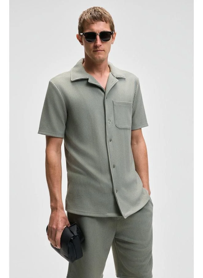 Grimelange ERMANO Men's Regular Fit Short Sleeve Buttoned Collar Khaki Shirt.