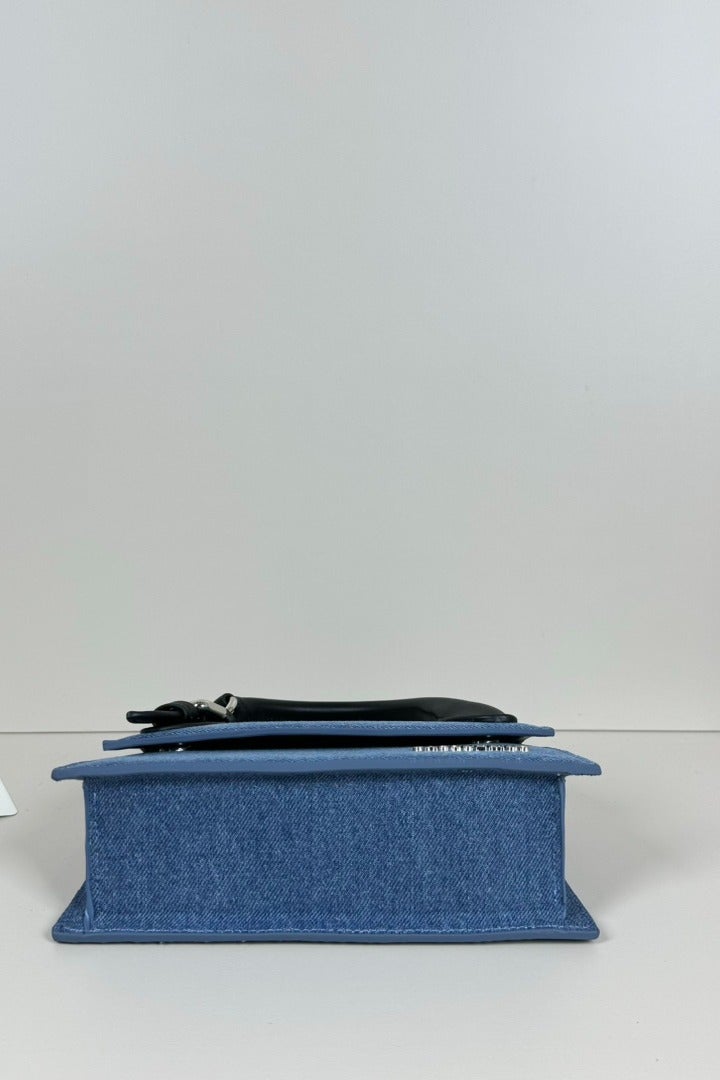 JACQUEMUS Le Chiquito Long Handbag Tote Bag Leather Flap Long With Crossbody Strap - Image 4