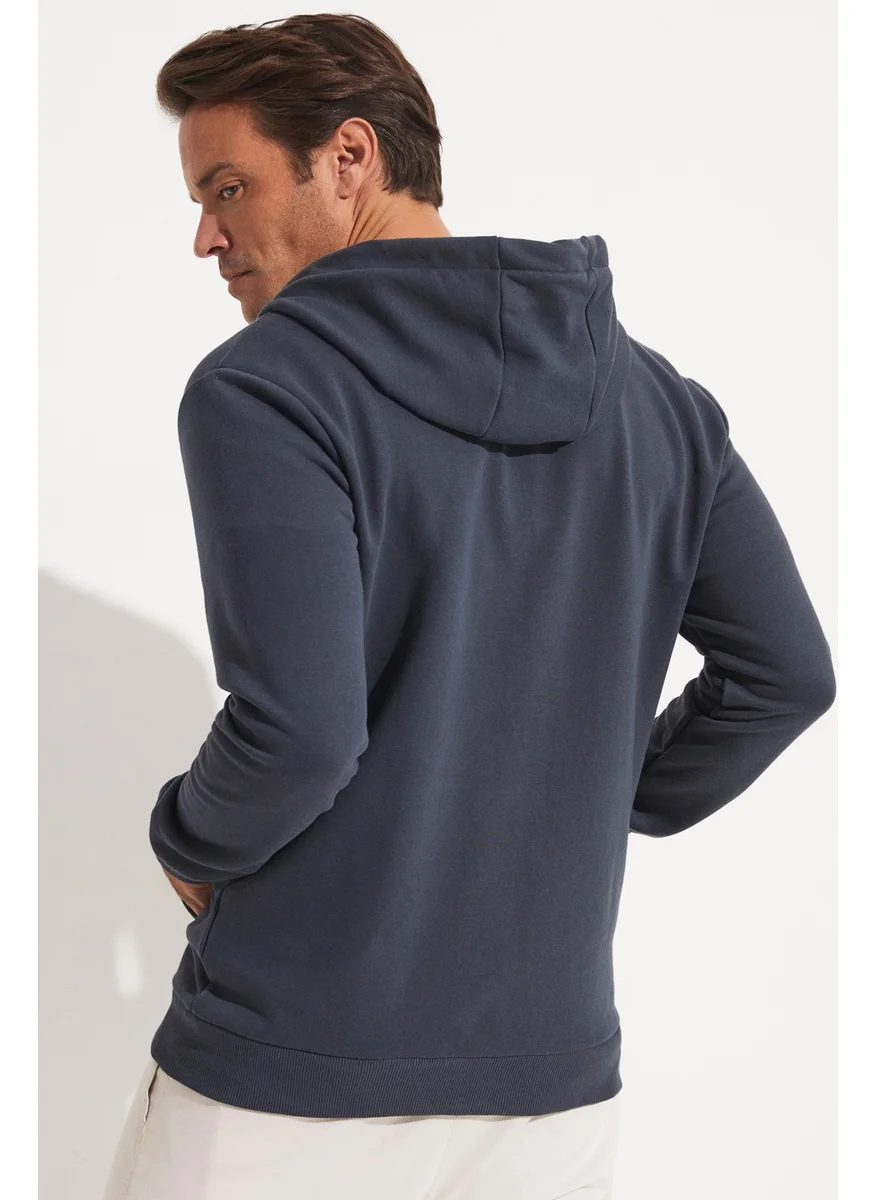 جون Men's Regular Fit Zippered Pocket Detailed Sweatshirt