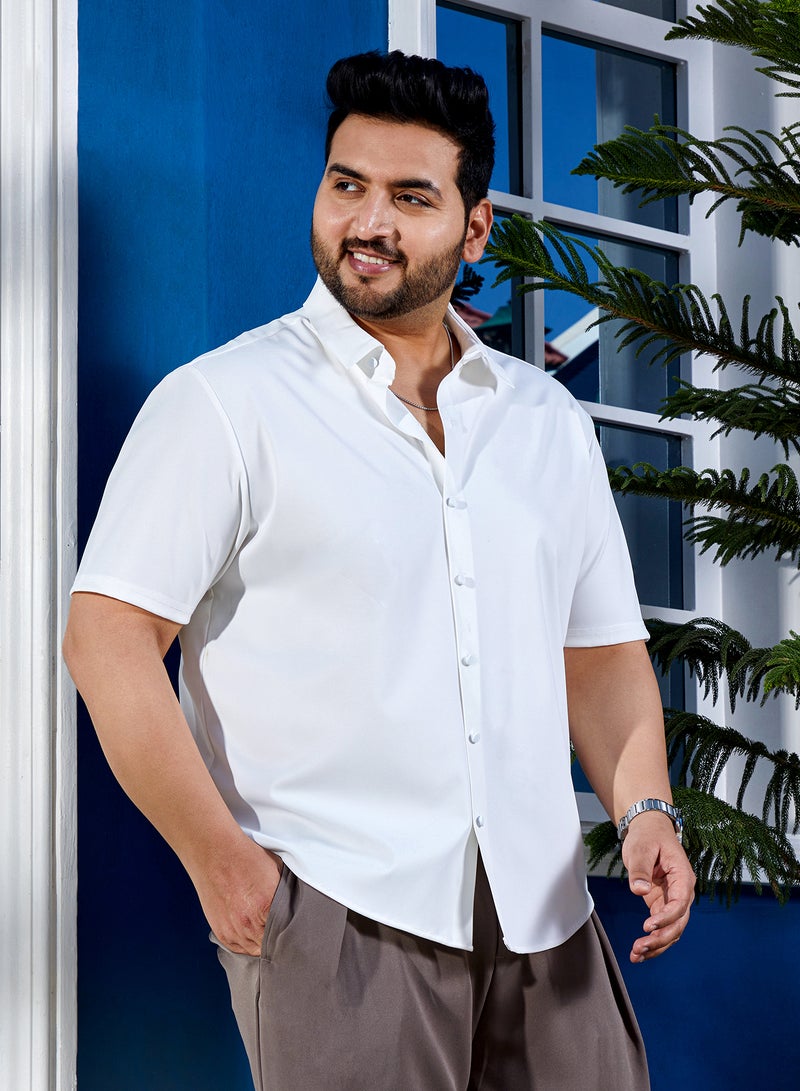 Instafab Plus Men's Chalk White Seamless Solid Shirt For Casual Wear | Spread Collar | Short Regular Sleeves | Button Closure | Plus Size Shirt Crafted With Comfort Fit For Everyday Wear - Image 1