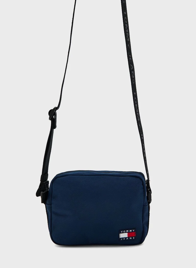TOMMY JEANS Essential Zip Around Crossbody Bag