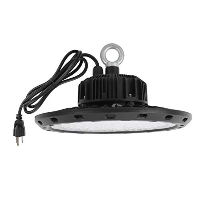 إضاءة UFO High Bay LED 5000K باللون الأبيض مع قابس أمريكي بطول 5 بوصات ضوء مستودع LED فائق السطوع، IP65 مقاوم للماء لمتجر High Bay Shop تركيبات إضاءة لمرآب المصنع وصالة الألعاب الرياضية باللون الأسود - Image 1