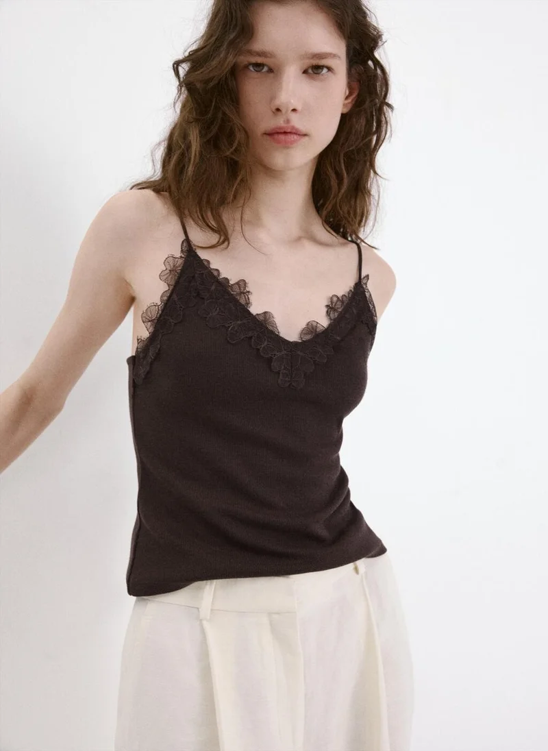 مانجو Knit top with lace detail