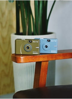 RETO Ultra Wide and Slim 35mm Reusable Daylight Film Camera - 22mm Wide Lens, Focus Free, Light Weight, Easy to Use (Teal)  - Image 2