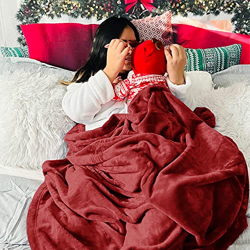 VAS COLLECTIONS Polyester Premium Plush Summer Single Bed Dohar/Ac Blanket | 250 GSM Reversible Lightweight Cozy Soft for Bed, Sofa, Couch, Travel & Camping| 225X150 Cm - Maroon, Solid - Image 4