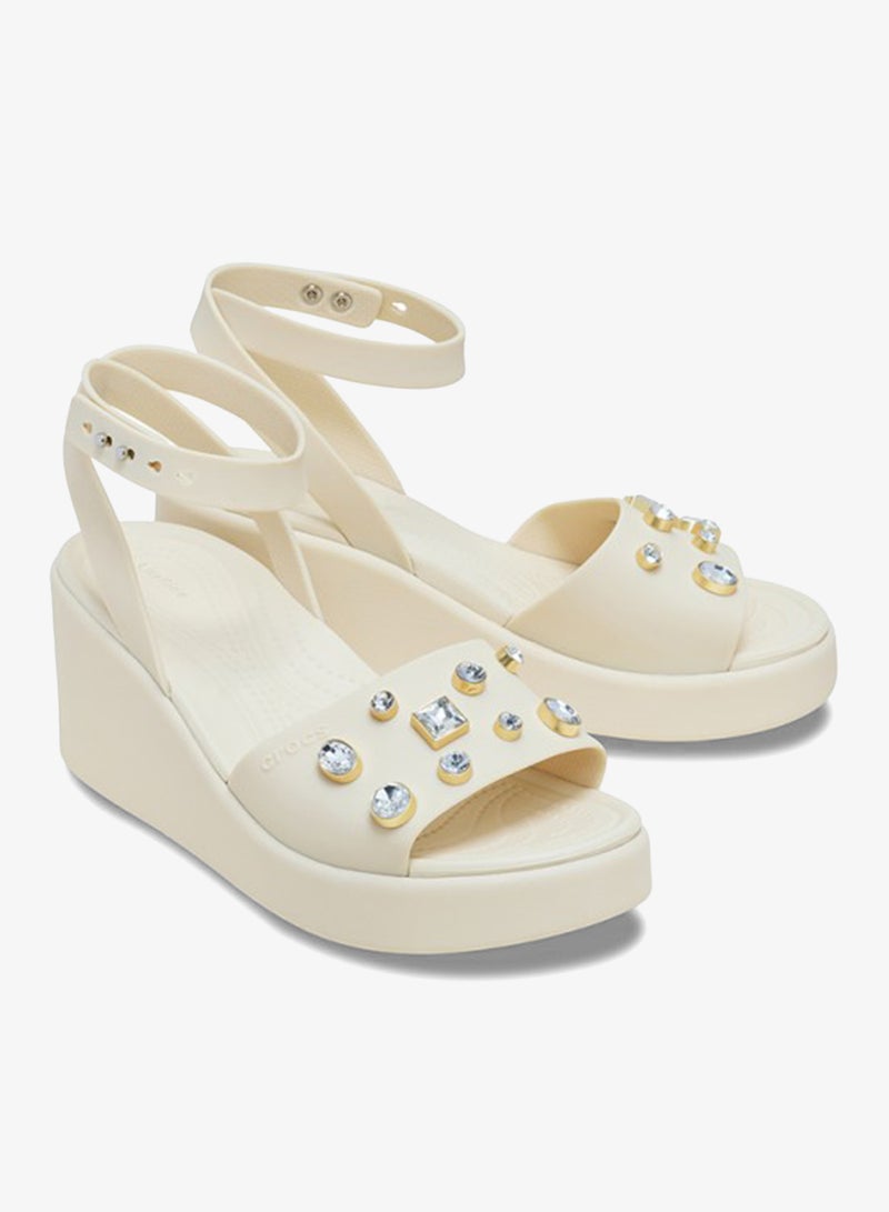 كروكس صنادل ويدج بحزام كاحل من بروكلين جيمز - Image 3