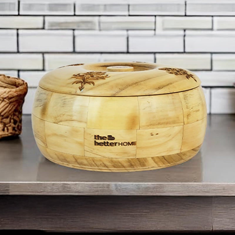 The Better Home المنزل الأفضل | صندوق شباتي خشبي للمطبخ (2.5 لتر) | دبا مع غطاء | كسرولة لتقديم الطعام | صندوق شباتي | تخزين (منقوش)  - Image 1