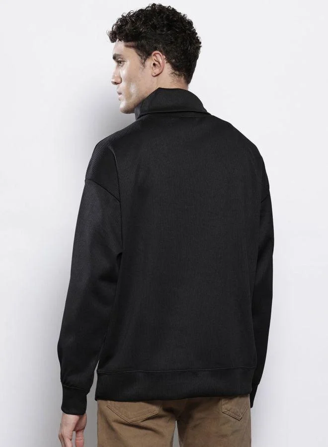 ذا انديان كراج كو Men Relaxed Fit Self Design Turtle Neck Full Sleeves Sweatshirt