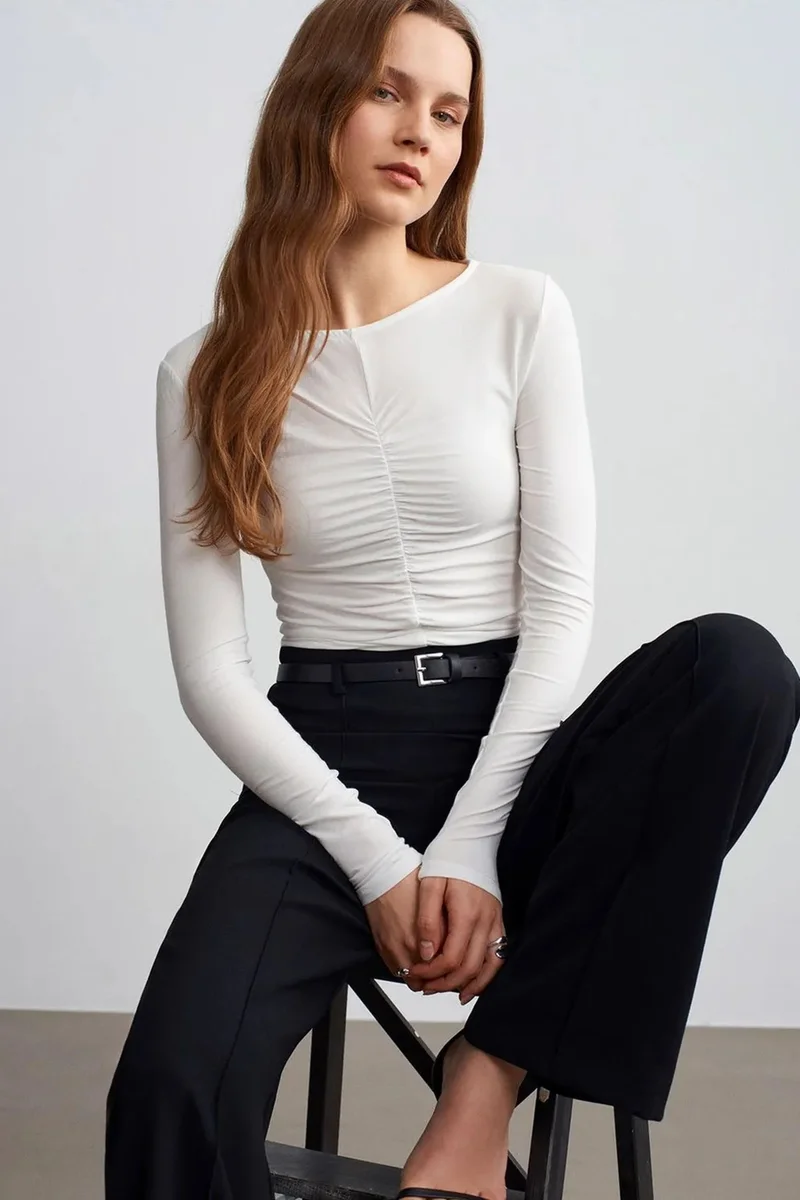 DILVIN Slim Fit Boat Neck Long Sleeve Blouse