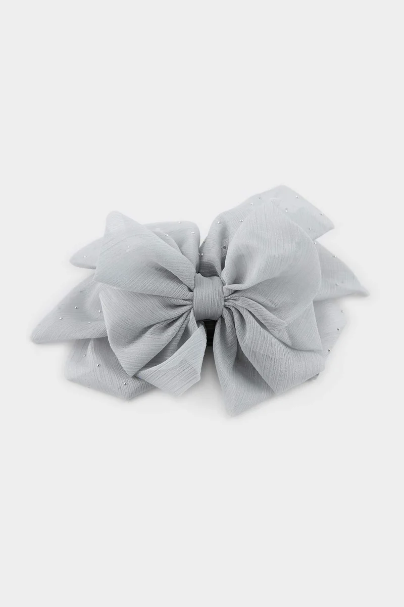 Woman Bow Hair Accessory