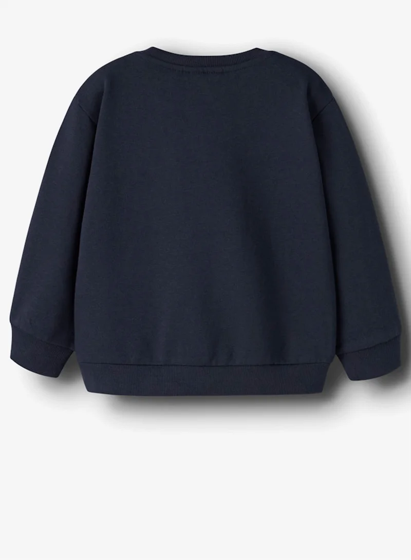 نيم ات سويت شيرت أطفال بياقة مستديرة بطبعة جرافيك