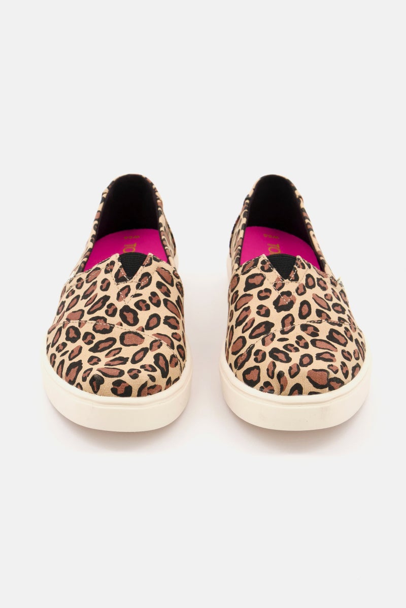 TOMS Women Leopard Print ALPCP Casual Shoes, Black  - Image 4