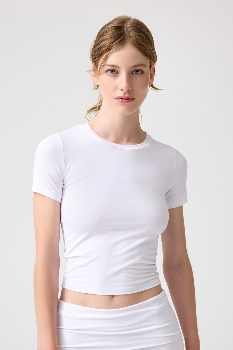 Los Ojos x Melodi White Fitted T-Shirt Short Fitted  - Image 1