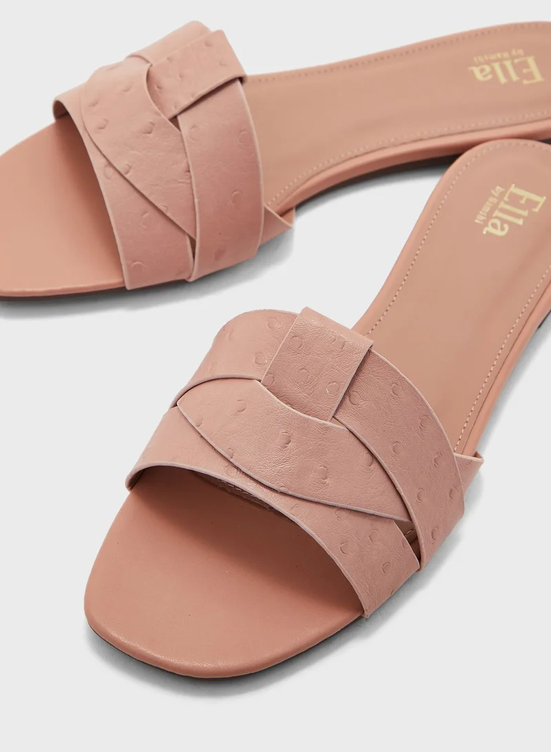 ايلا Textured Woven Design Flat Sandal