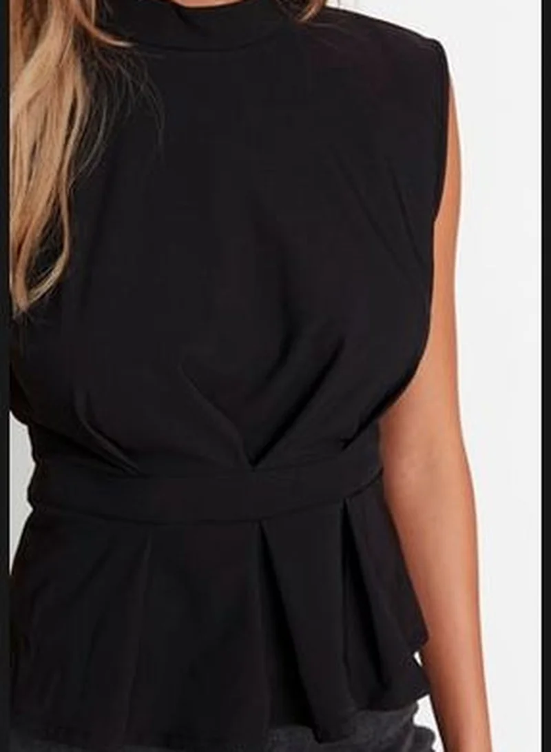 trendyol Black Woven Crew Neck Tank Top TWOAW23BZ00559