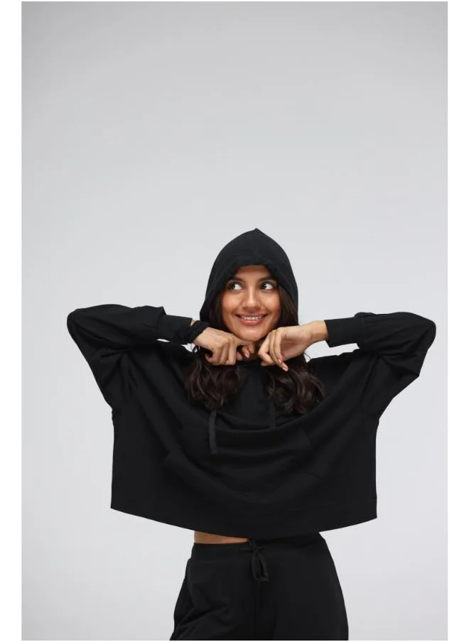 NeceSera Black Luxflo Travel Hoodie