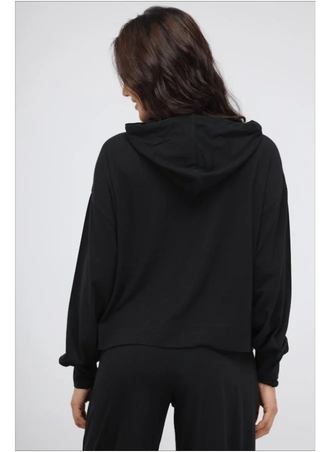 NeceSera Black Luxflo Travel Hoodie