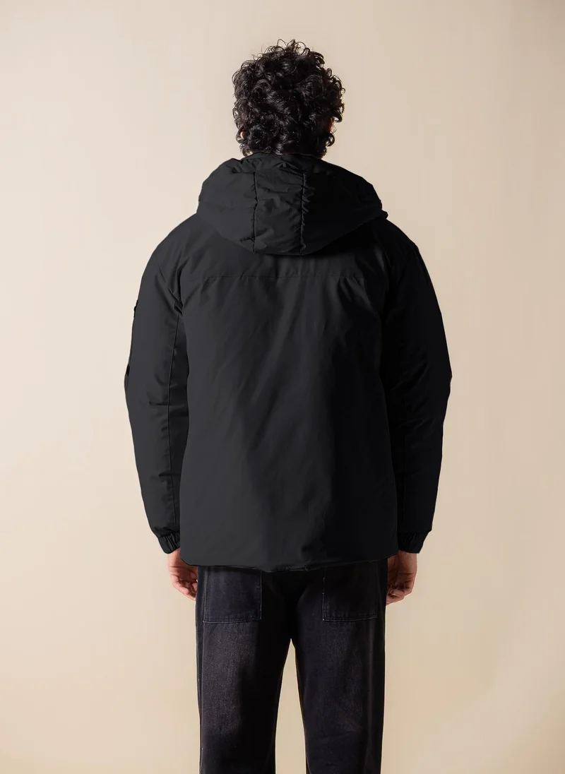 SHAPES DETAILED TECHNICAL PUFFER JACKET