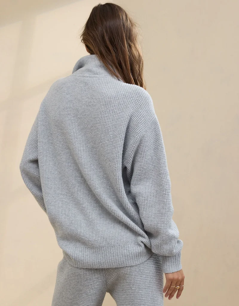 آري من امريكان ايجل كنزة بأزرار من نسيج بنمط وافل من آري