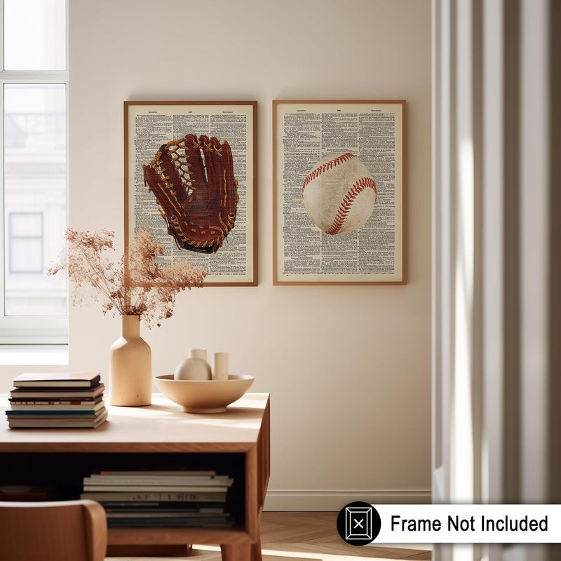 Poster Master ملصق ماستر 2 قطعة - طباعة بيسبول - ملصق رياضي - فن كرة اللعبة والقفازات - تصميم حائط التربية البدنية - فن القاموس - ديكور حائط رائع للصالة الرياضية أو المكتب - 8x10 بدون إطار - Image 3