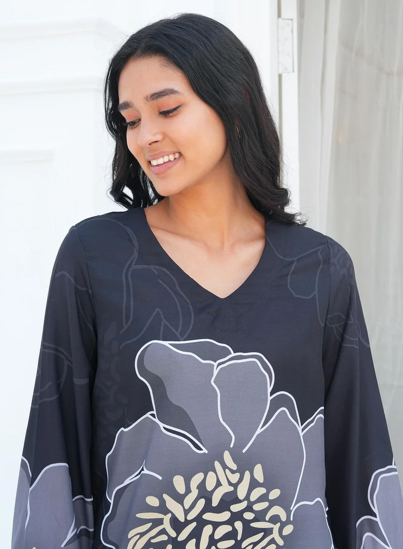 QISSA Women's Charcoal Black Grandiflora Imprint Kurta Set