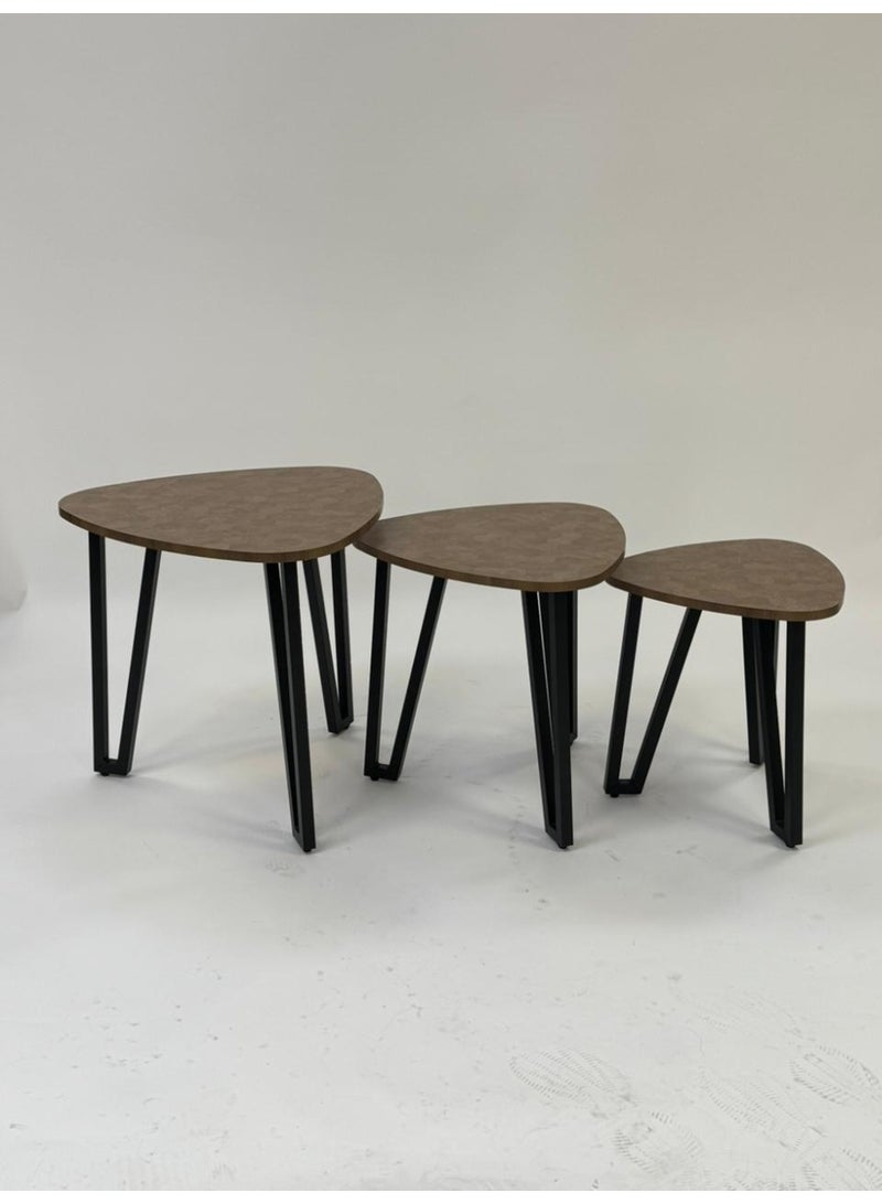 Living Set of 3 brown wood triangle coffee tables with black steel legs - Image 4