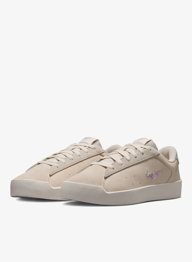 Nike LT OREWOOD BRN/CREAM II-PHANTOM-BLEACHED LILAC-PINK RISE-LT MAGENTA Court Heritage Ms Se for Women | Best Price UAE