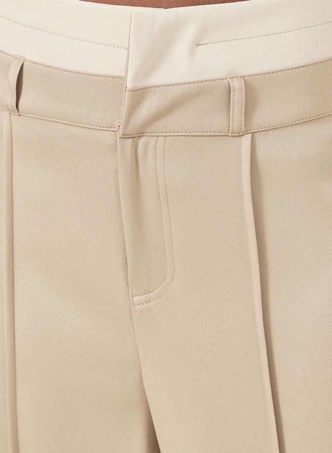 ستايلي بنطلون بيج واسع بخصر مزدوج وتفاصيل ثنيات - Image 3