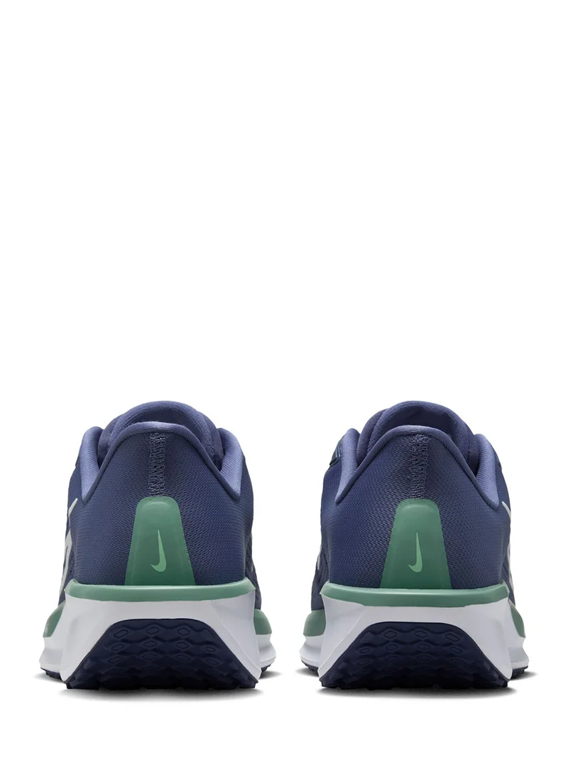 Nike Quest 6