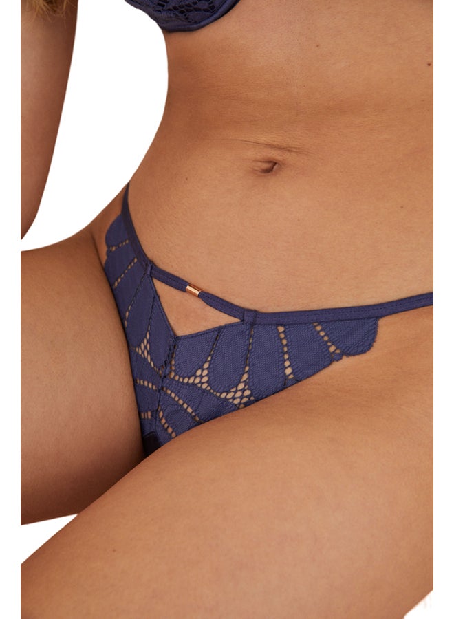 women'secret Classic lace embroidered panties  - Image 1