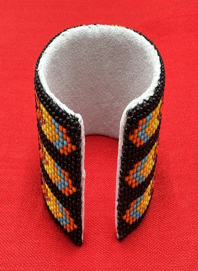 BeadsCorner Seed Beads Beaded Cuff Bracelet (Black Paw) - Image 5