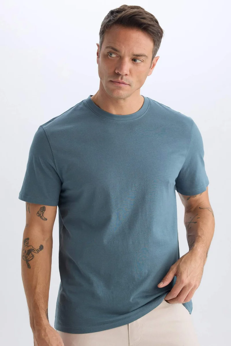 ديفاكتو New Regular Fit Crew Neck Short Sleeve T-Shirt