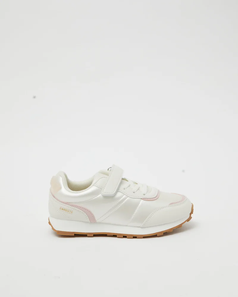 REDTAG Senior Girls White Material Block Slimrunner