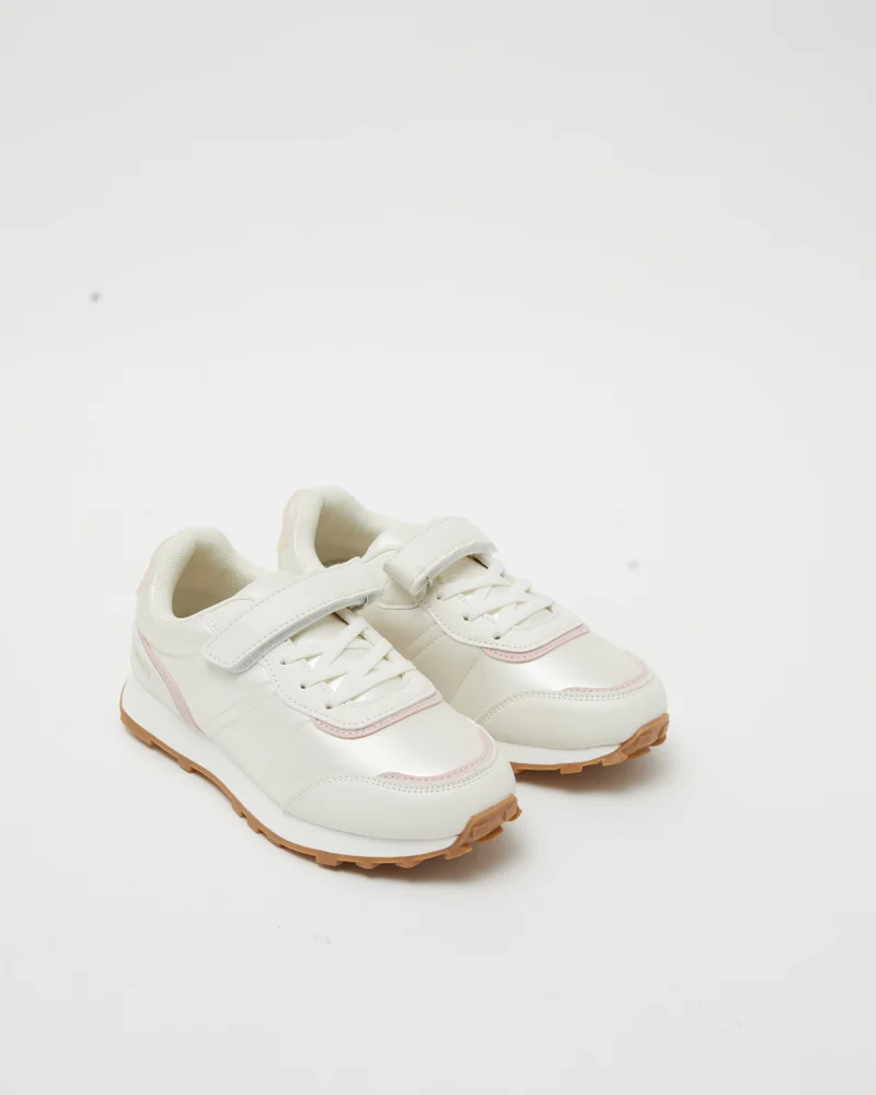REDTAG Senior Girls White Material Block Slimrunner