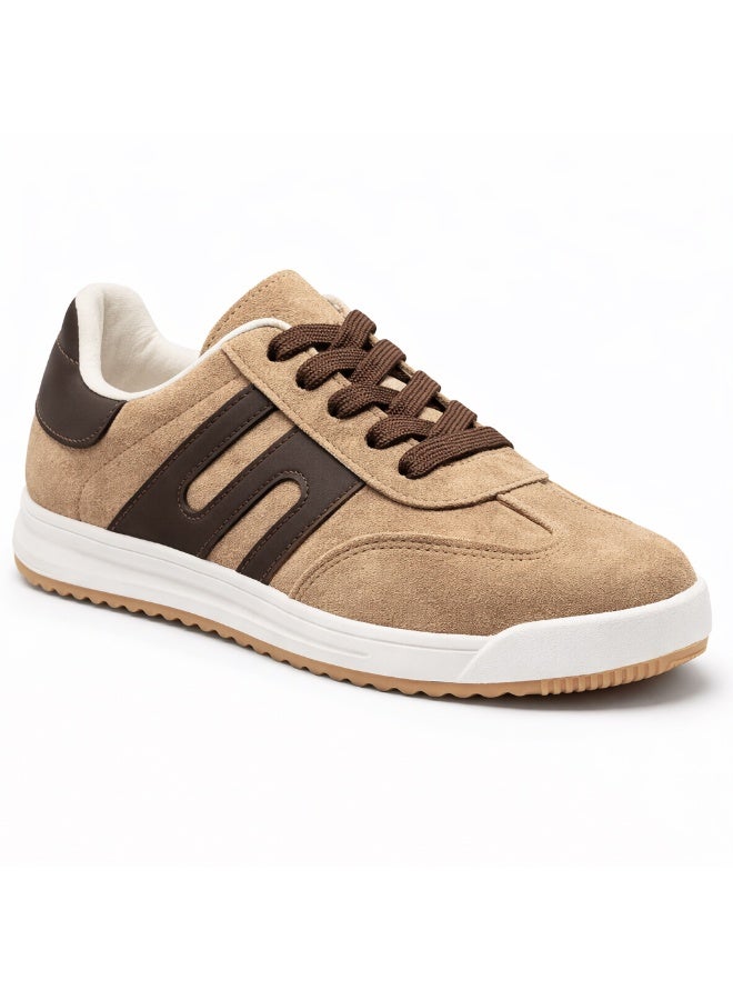Women's suede sneakers with a modern design - Image 5