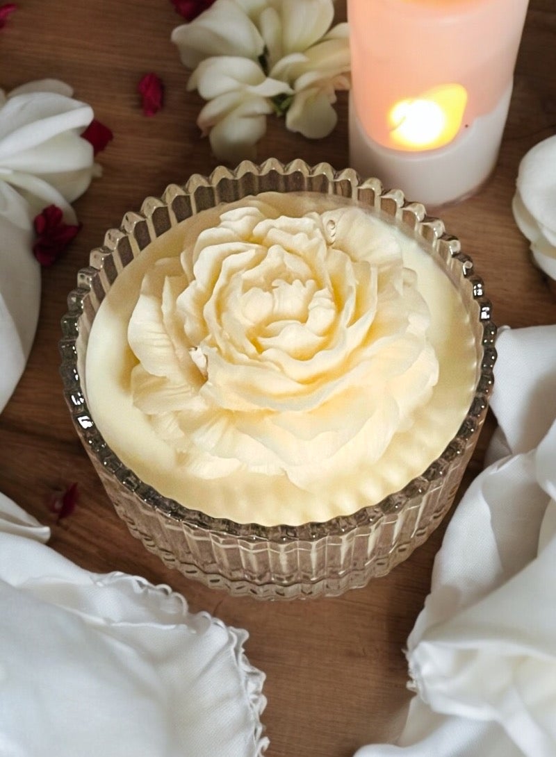 ANUM BY MUNA Oriana Candle - A scented candle with the scent of beautiful peach, a touch of warmth and luxury  ✨ - Image 5