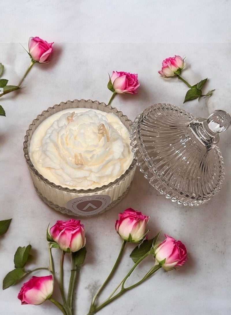 ANUM BY MUNA Oriana Candle - A scented candle with the scent of beautiful peach, a touch of warmth and luxury  ✨ - Image 4