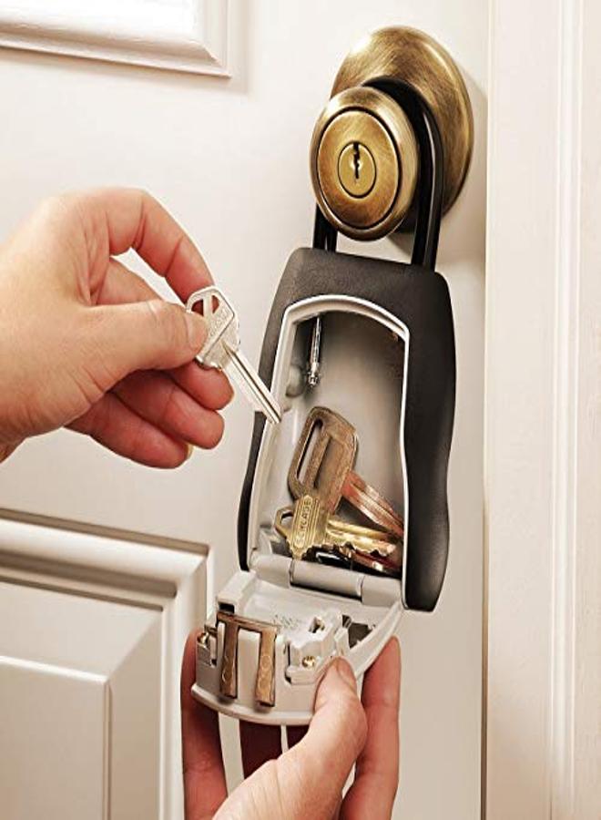 Master Lock Portable Key Safe [Medium Size] [Outdoor] - 5400Eurd - Key Lock Box With Shackle - Image 1