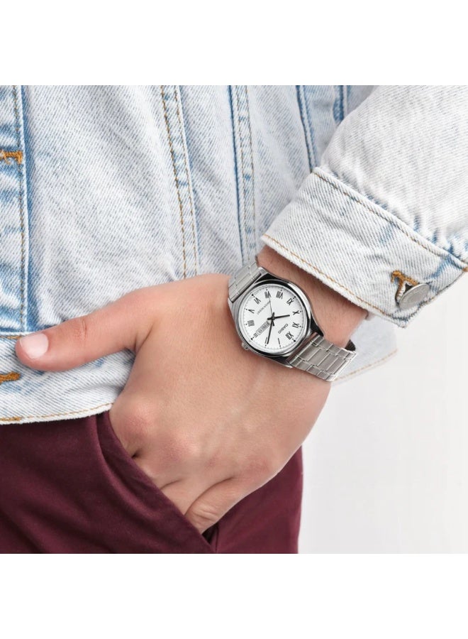 كاسيو ساعة كاسيو رجالية ستانلس ستيل MTP-V006D-7BUDF – ميناء أبيض بأرقام رومانية مع عرض اليوم والتاريخ ومقاومة للماء - Image 5