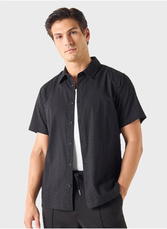 ايكونيك Textured Button Down Shirt