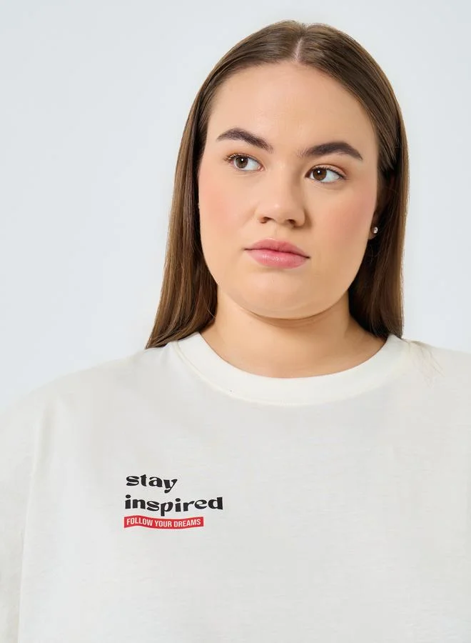 Styli Styli Plus Size Cream Slogan Print T-Shirt