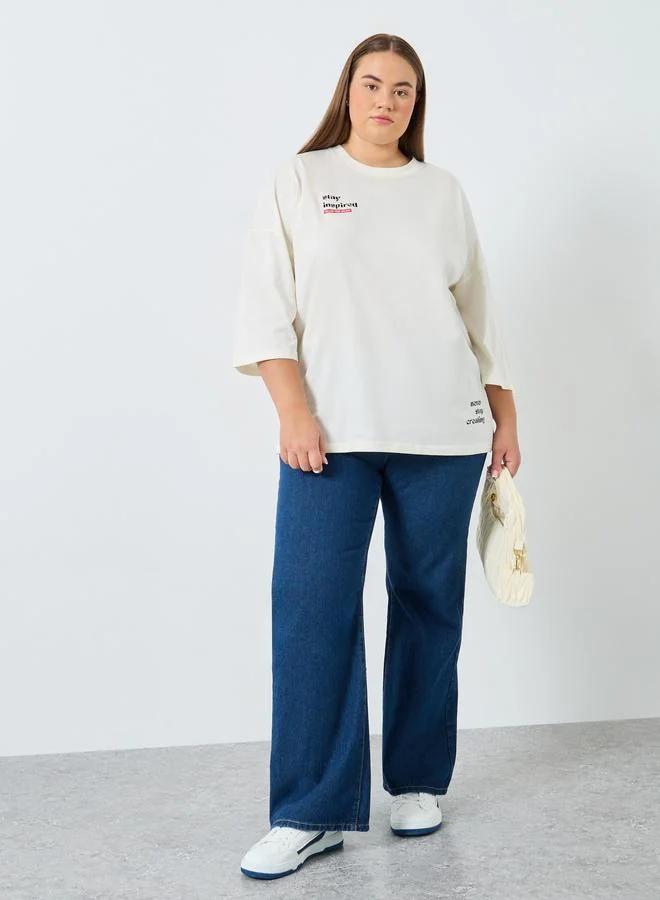 Styli Styli Plus Size Cream Slogan Print T-Shirt