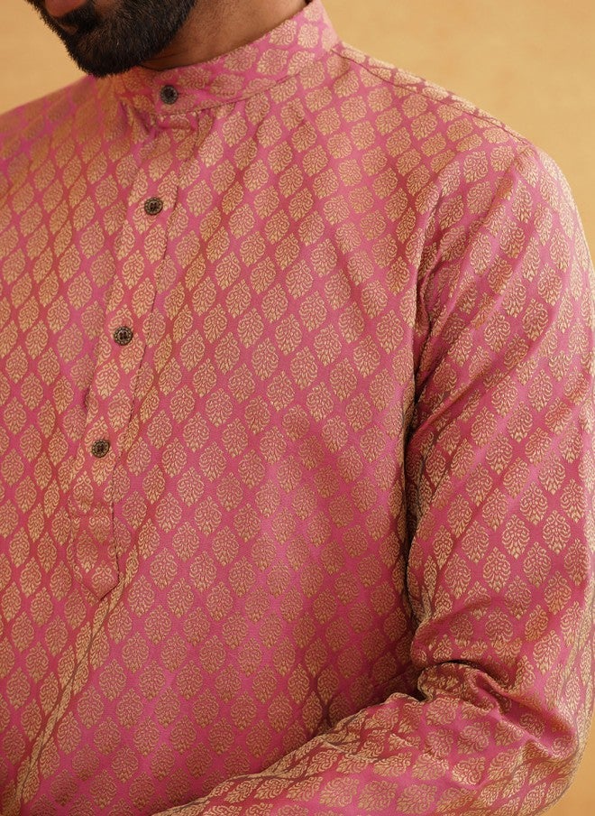 Sojanya Pink & Beige Ethnic Motifs Jacquard Woven Kurta for Men - Image 3
