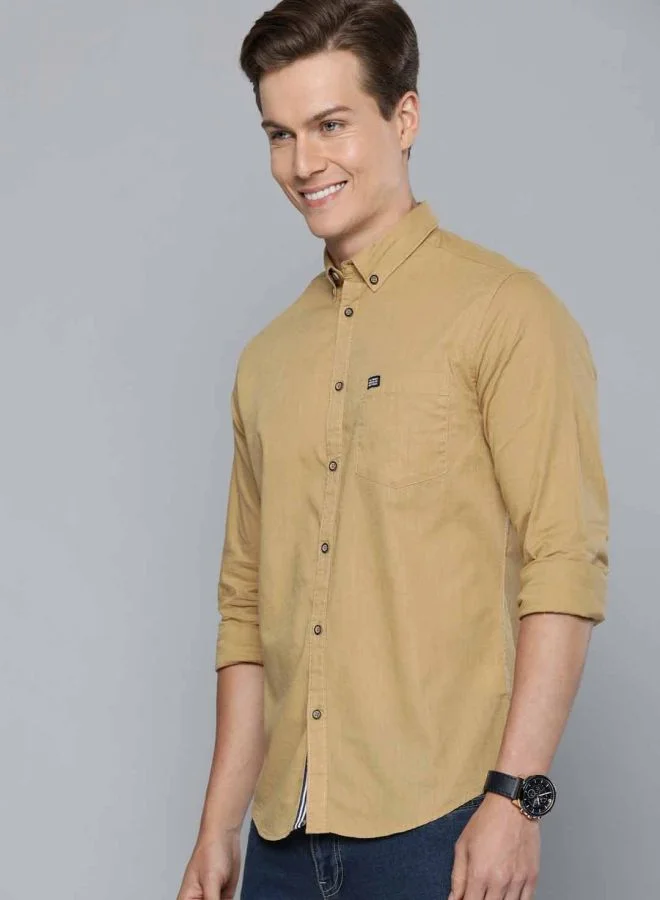 The Indian Garage Co Men Slim Fit Solid Full Sleeves Cutaway Collar Casual Shirt