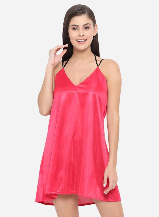 تايك تو قميص نوم ساتان بياقة على شكل حرف  وحمالات من كلاموتين