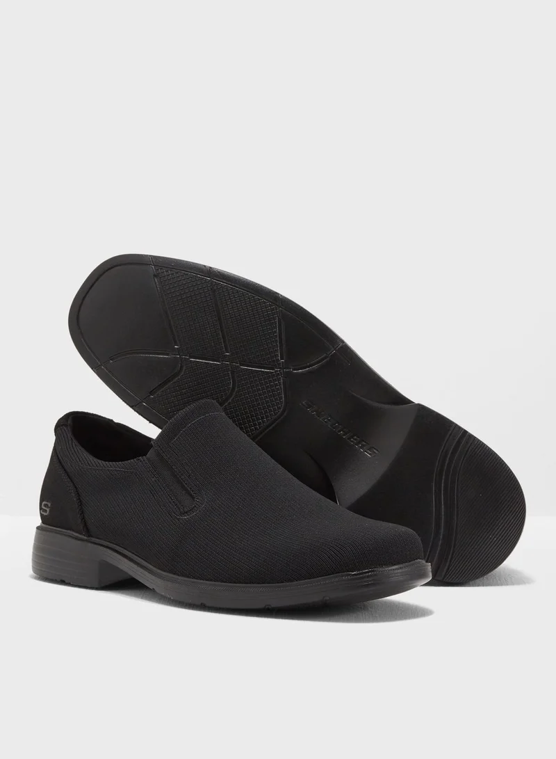 SKECHERS Caswell - Resten