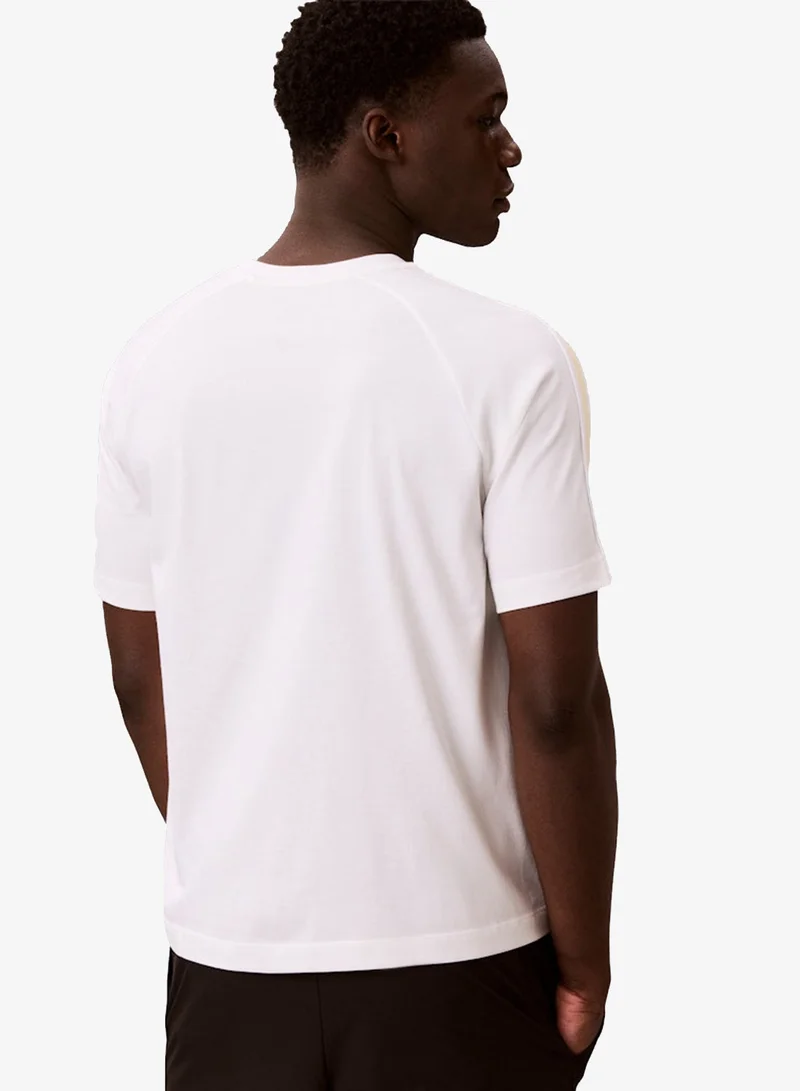 كالفن كلاين سبورت تيشيرت بشريط شعار أساسي