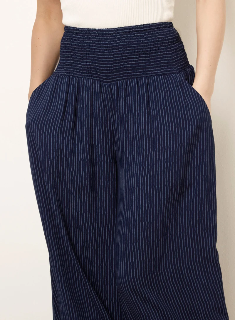 بلو فانيلا Wide Leg Shirred Waist Wavy Trousers